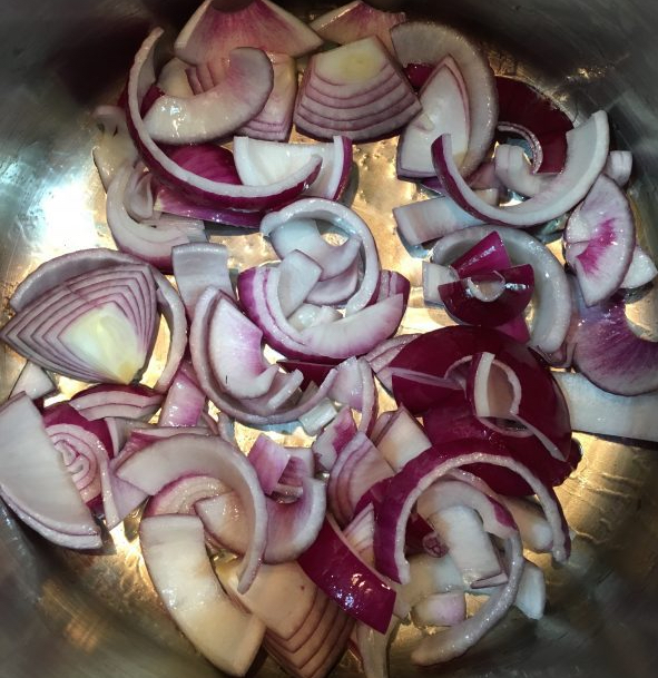 Buzymum - Onion frying off for mushroom soup
