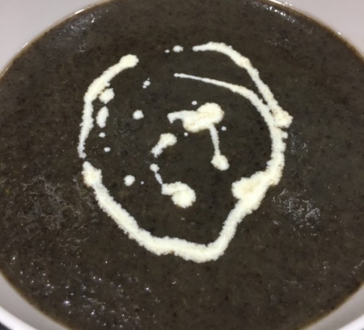 Buzymum - Mushroom soup ready to serve with a swirl of cream