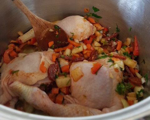 Buzymum - Chicken, chorizo and veg in the pan for the paella